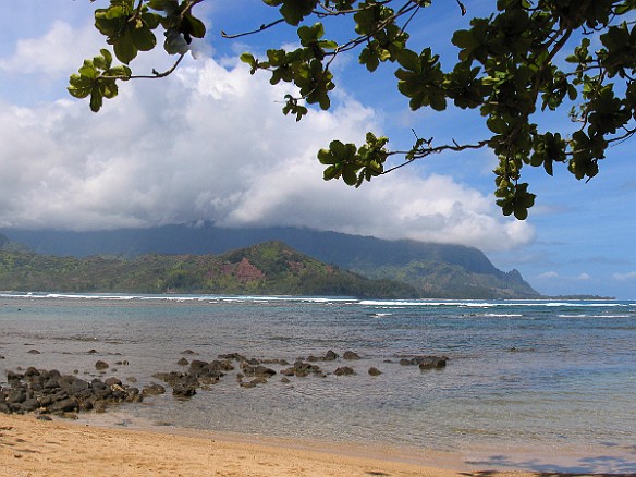 Friday before we are going to leave, we kept it easy by going down to PuaPoa Beach that is shared by our resort and the Princeville Hotel. It gives a sideways view of Hanalei Bay. Apr 17, 2009 3:00 PM