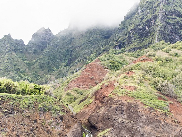 Puakuau falls and sea arch was used by ancient travelers who were able to fill their water jugs without getting out of their canoes. May 14, 2013 8:37 AM : Kauai