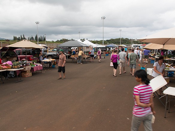 We stopped off at the Wednesday Kapaa farmer's market which takes place in the parking lot for the high school ball field May 14, 2014 4:11 PM