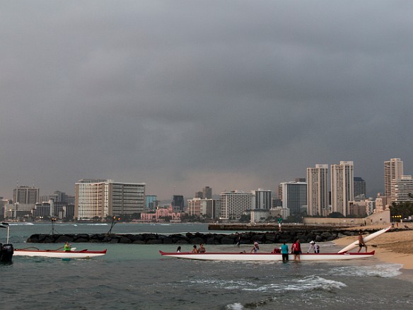 Right next door is the Outrigger Canoe Club May 8, 2014 6:39 PM : Oahu