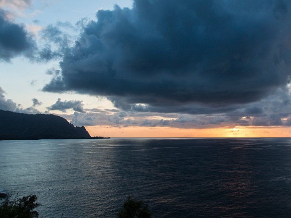 May 21, 2015 6:59 PM : Kauai : Debra Zeleznik,David Zeleznik,Jawea Mockabee,Maxine Klein,Mary Wilkowski