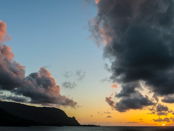 Even better sunset, now we're talking... May 23, 2016 7:12 PM : sunset