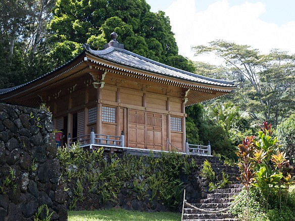 After Mother's Day brunch, we headed to visit the  Lawai International Center  whose spiritual center is the Buddhist-inspired Hall of Compassion May 14, 2017 2:41 PM