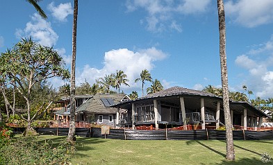 Kauai 2019-045 The multi-gazillion dollar beach homes by Hanalei Pier are pretty much in the same state of destruction as they were immediately after the devastating floods a...