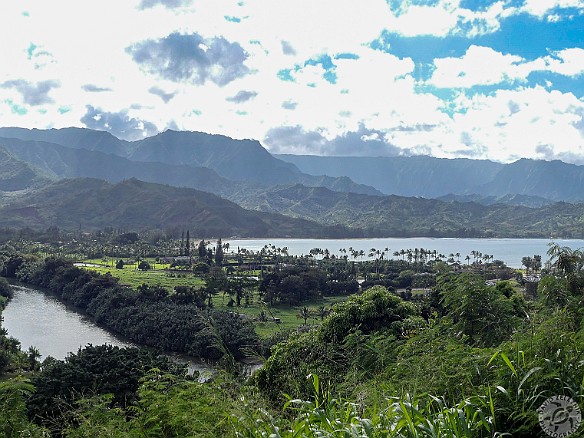 Kauai-021 We saved about $12 million by enjoying a farm-fresh acai bowl and soursop smoothie, sitting on a picnic bench with a 270° breathtaking panoramic view...