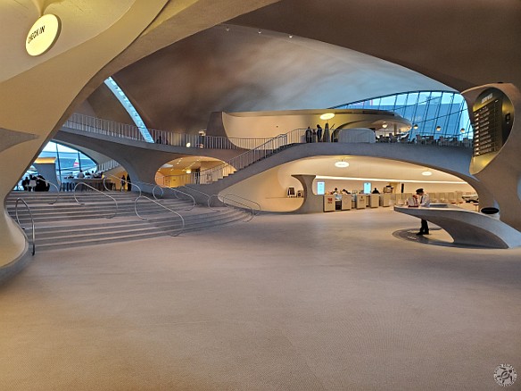 Oahu-001 TWA hotel at JFK for the night before flying out the next day, what a cool totally retro experience!