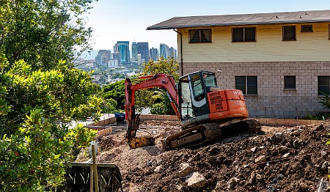 Oahu-012 Major construction going on on either side of Deb and Mary's house. This is the current view downslope towards downtown Honolulu.