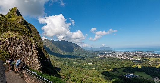 Oahu-027 It was a beautifully clear day to stop at the Pali lookout and take in the great views towards Kaneohe