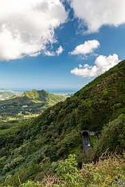 Oahu-036 It was a beautifully clear day to stop at the Pali lookout and take in the great views towards Kaneohe