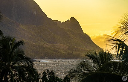 Kauai-087 It's been pretty cool, rainy, and misty on the North Shore. Last night was the first semi-decent view of Mt. Makana (aka Bali Hai) at sundown.