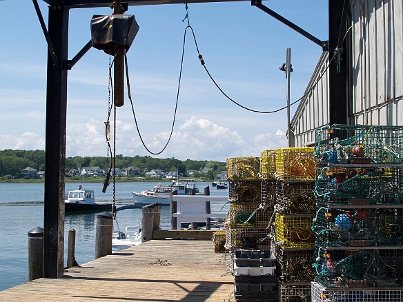 It's a working pier at Cape Porpoise and we noticed that their were a few boats that had just come in and were unloading their catch Jul 2, 2011 2:28 PM : Maine 2011