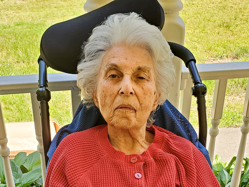 Myra86thBirthday-002 It was a beautiful day to celebrate a beautiful woman, my mother Myra on her 86th birthday with some private time on the back porch at Ocean Meadow. After Max...