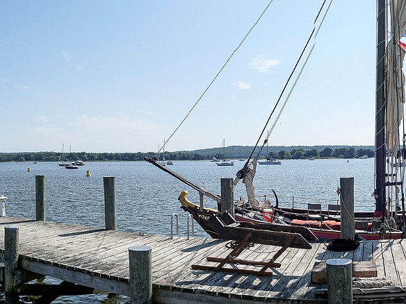 OnrustCTRiverCruise2019-003 The ship is the Onrust, a reproduction of the Dutch yacht with which Captain Adriaen Block explored the rivers of the Northeast during the early 1600's