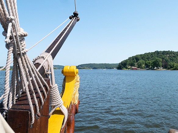 OnrustCTRiverCruise2019-015 Approaching Ely's Ferry in Lyme, which started as a horse carriage ferry in 1660 and later became a steamship dock in the 1800's