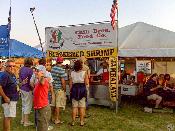 RhythmRoots2009-7 The Chili Brothers concession always has the longest lines (and the best food)