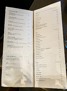 Glasgow2024-003 Jet-lagged, we ate dinner our first night at the hotel restaurant