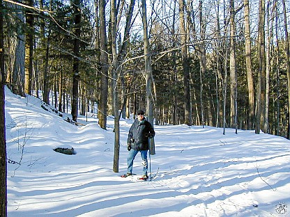 Woodstock VT 2004-01-005 Max and Dave go snowshoeing on trails behind The Jackson House Inn where we were staying in Woodstock, VT