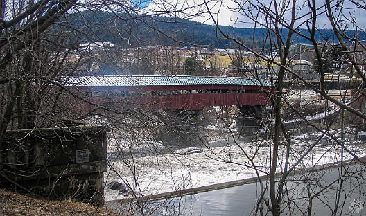 Woodstock VT 2004-03-005 The Taftsville covered bridge and hydro generating station