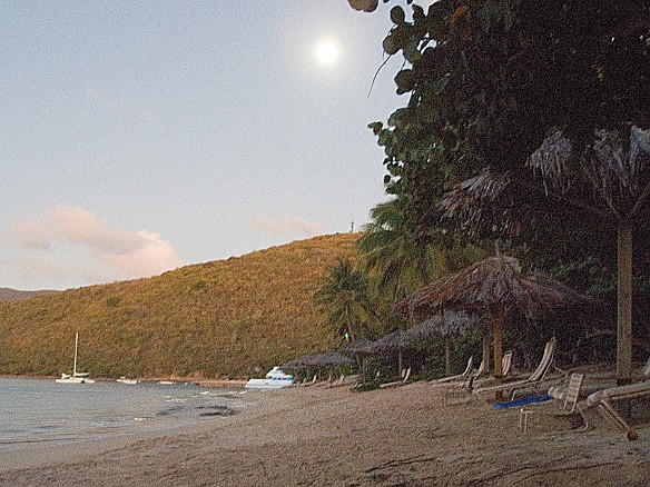 It was getting late in the day, but we had to check out the beach by our room as the sun went down. Jan 31, 2007 6:36 PM : BVI, Virgin Gorda 2007-02, sunset