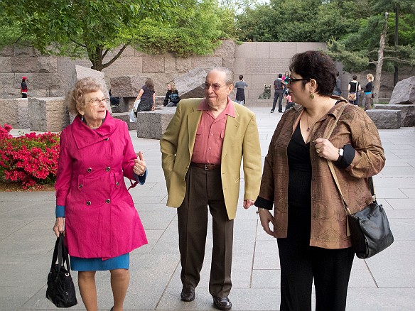 Mar 30, 2011 7:00 PM : Dolores Ebert, Eugene Ebert, FDR Memorial, Maxine Klein, Washington DC