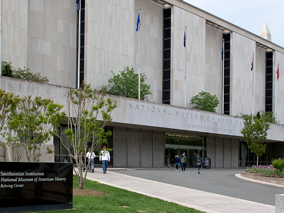 The next day while Max was in classes, Dave visited the Museum of American History Mar 31, 2011 10:17 AM : Smithsonian National Museum of American History, Washington DC