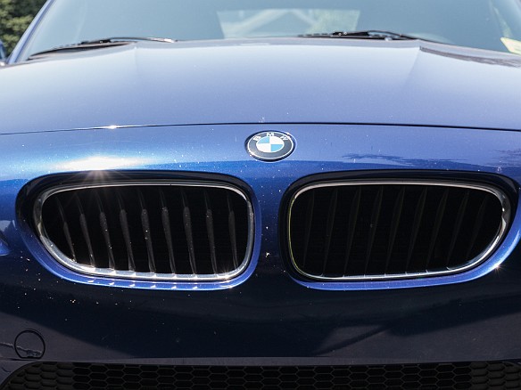 Z4-DRLs-019 This comparison shot is in bright mid-daylight with the sun almost directly over my left shoulder. The left passenger side is the factory halogen DRL and the...