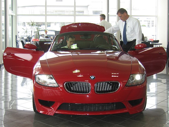 Z4TestDrive-3 The arrest-me-red color was not to my liking, but everything else was looking mighty good.